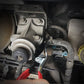 Pinze per rimuovere le linee del carburante nell'auto